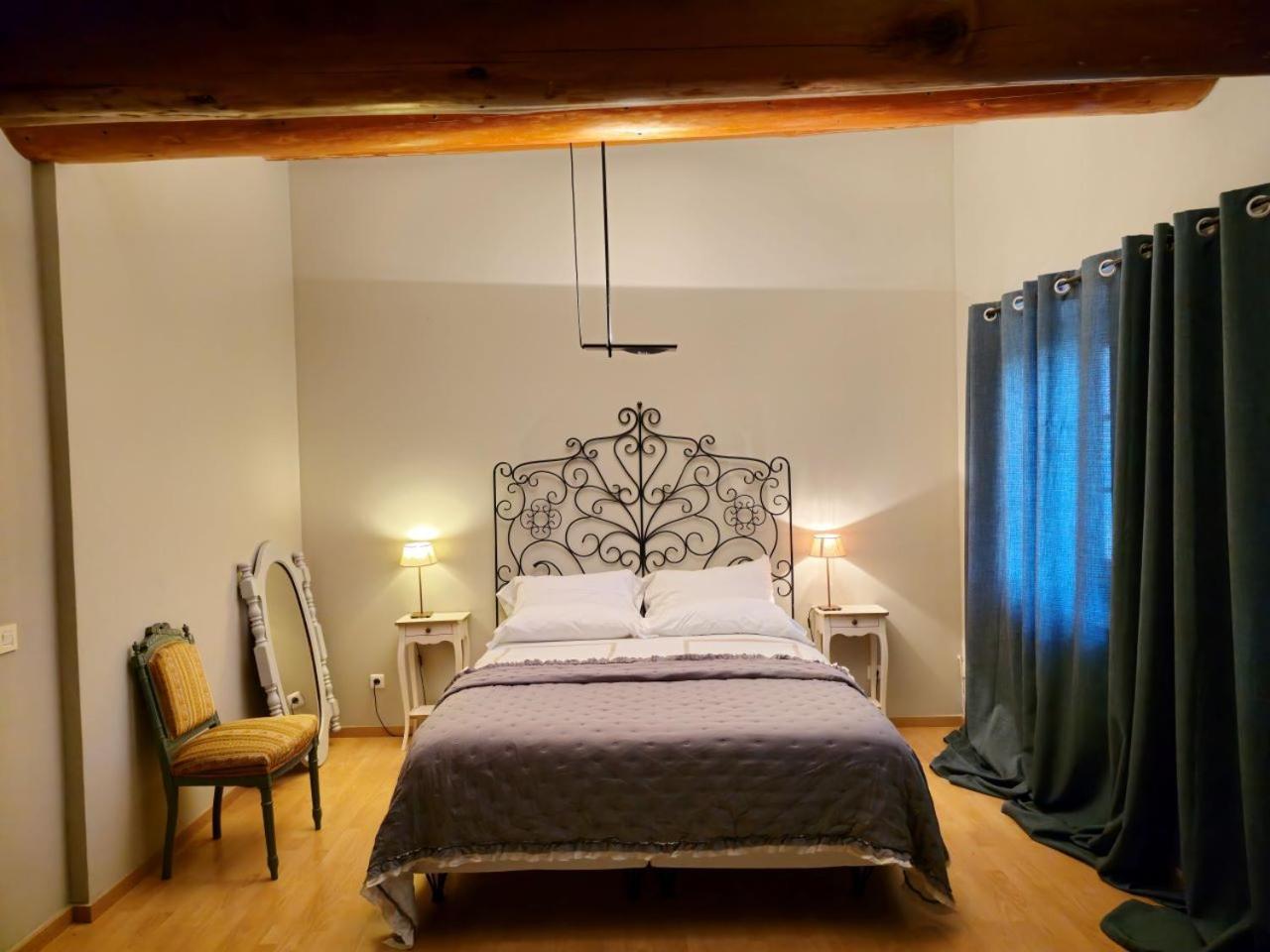 Ancien Mas Du Moulin Bed & Breakfast Eygalières Eksteriør bilde
